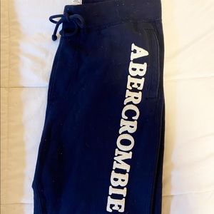 Ambercrombie & Fitch sweats